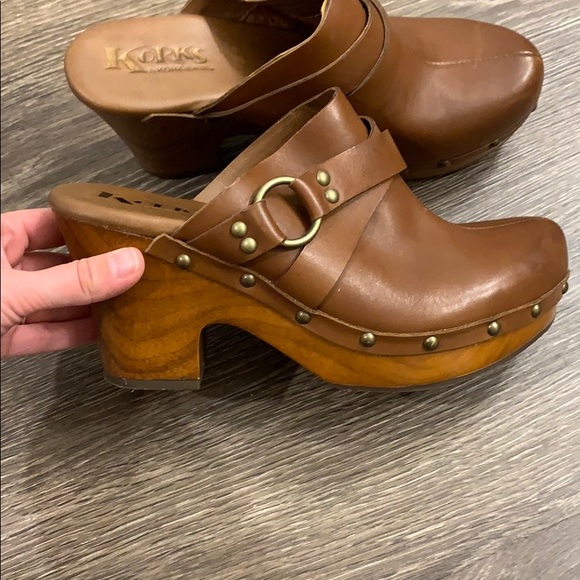 korks by kork ease clogs